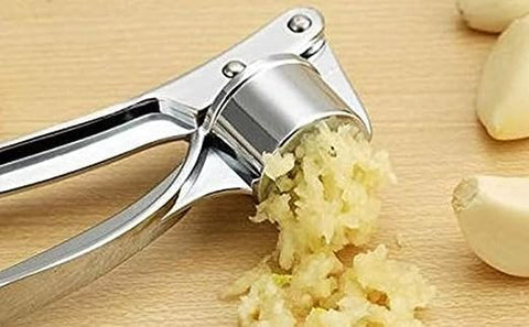 SHENGYA Stainless Steel Garlic Press (Silver)