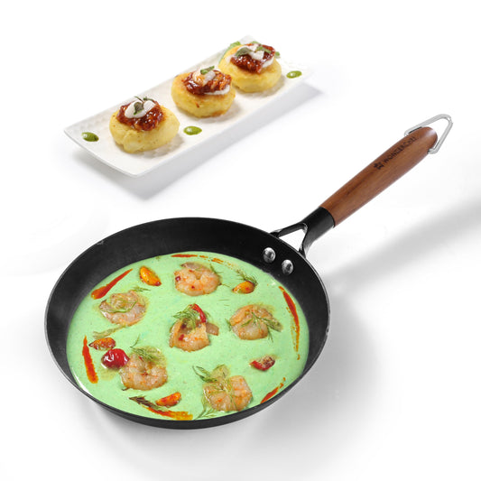 Wonderchef Pre-Seasoned Ferro Light 20cm Cast Iron Fry Pan | 800 ml | Acacia Wooden Handles | Gravity Moulding Technology | No Chemical Coating | 10 Year Warranty