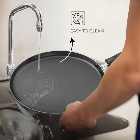 Judge by Prestige 28Cm Everyday Non-Stick Tawa (Aluminium) | Low Oil Cooking | Easy to Clean |Cool Touch Handle, Black