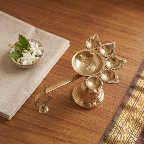 BR DHOOP ARTI NO.4 GARNISH